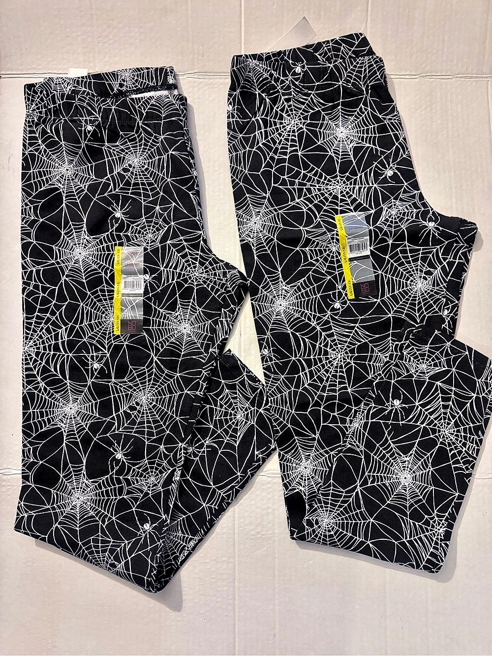 Walmart Holiday Juniors  Legging Black & White Leggings Size Large NWT